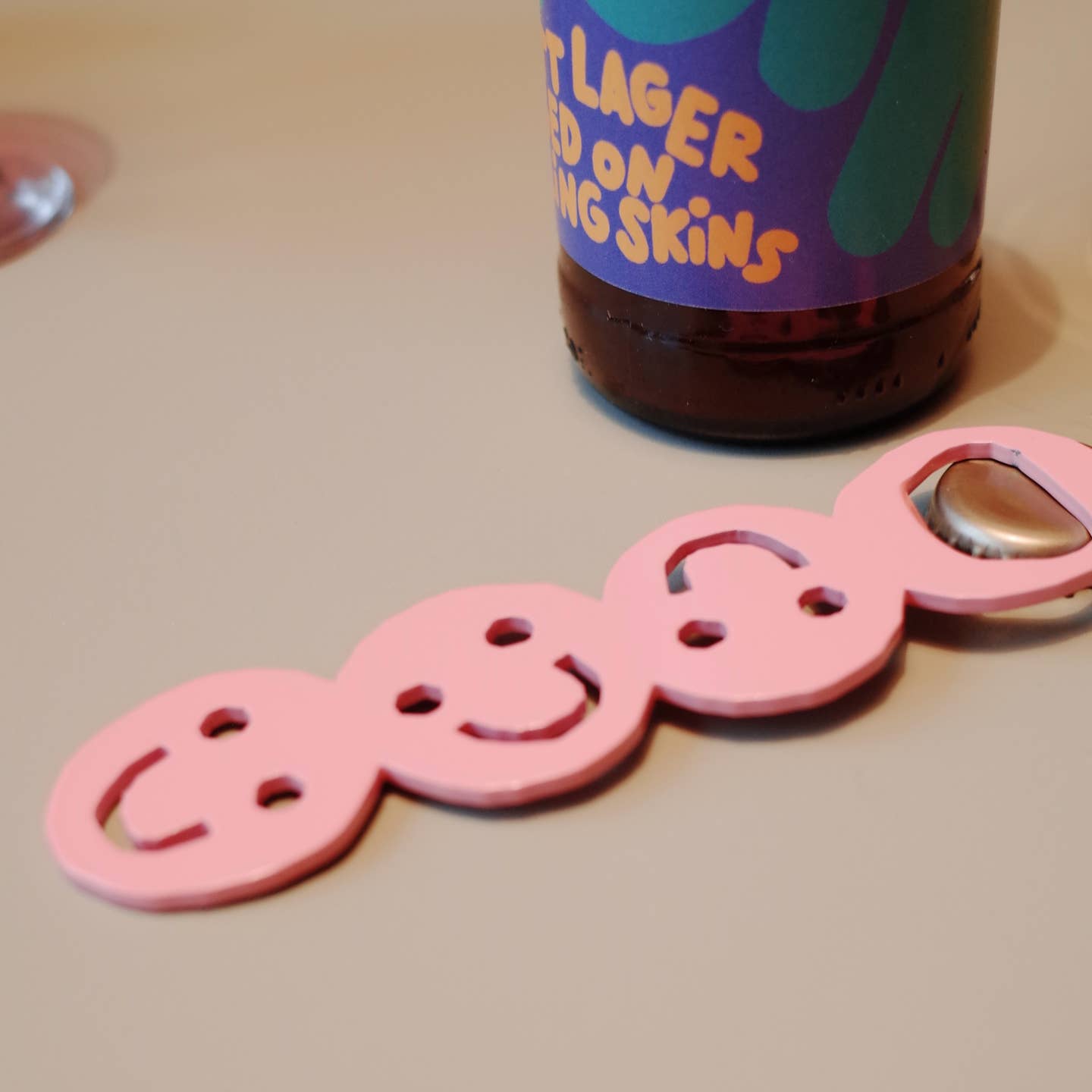 Cheersie Bottle Opener in Pink